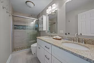 63 White Oak Cir, Saint Charles, IL 60174 - Photo 15