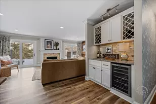 63 White Oak Cir, Saint Charles, IL 60174 - Photo 11