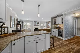 63 White Oak Cir, Saint Charles, IL 60174 - Photo 9