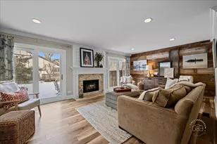 63 White Oak Cir, Saint Charles, IL 60174 - Photo 7