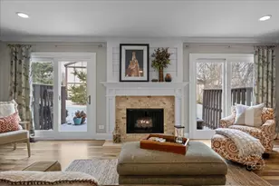 63 White Oak Cir, Saint Charles, IL 60174 - Photo 3