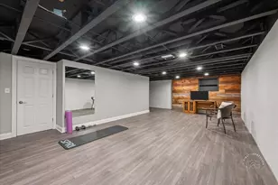 63 White Oak Cir, Saint Charles, IL 60174 - Photo 17