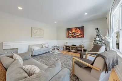 408 Fountain Avenue, Elgin, IL 60124 - Photo 13