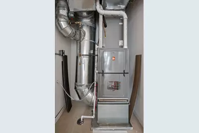 2442 W Division Street #1, Chicago, IL 60622 - Photo 11