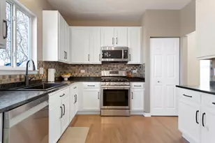 64 Talcott Ave, Crystal Lake, IL 60014 - Photo 9