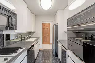 15801 Peggy Ln, Oak Forest, IL 60452 - Photo 3