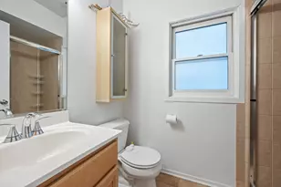 1449 W Walton St, Chicago, IL 60642 - Photo 15