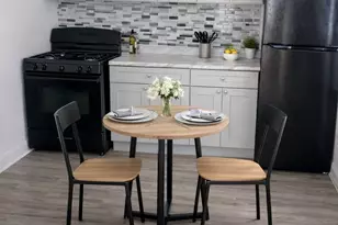 1724 E 70th St, Chicago, IL 60649 - Photo 5