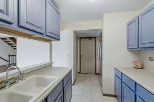 3057 Ashton Ct, Westchester, IL 60154 - Photo 7