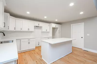 5564 Old Manor Road, Bourbonnais, IL 60914 - Photo 27