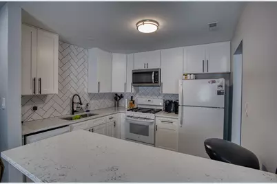 1732 Harrow Court #D, Wheaton, IL 60189 - Photo 3