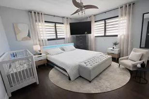 5501 Mulford St, Skokie, IL 60077 - Photo 9