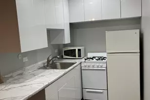 510 W Fullerton Pkwy, Chicago, IL 60614 - Photo 3