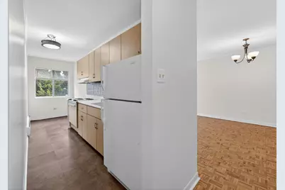 543 Burlington Avenue #204, Downers Grove, IL 60515 - Photo 7