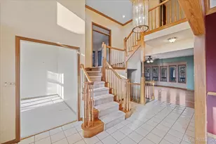 1599 Far Hills Dr, Bartlett, IL 60103 - Photo 5