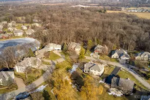 1599 Far Hills Dr, Bartlett, IL 60103 - Photo 31