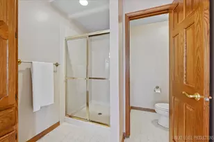 1599 Far Hills Dr, Bartlett, IL 60103 - Photo 19