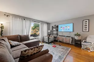 5706 N St Louis Ave, Chicago, IL 60659 - Photo 13