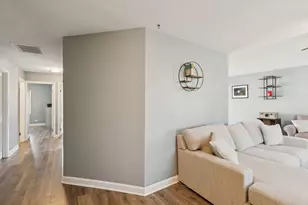 1063 Stonehedge Dr, Schaumburg, IL 60194 - Photo 17