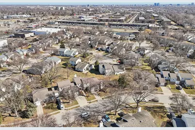 1063 Stonehedge Drive, Schaumburg, IL 60194 - Photo 37