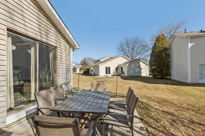 1063 Stonehedge Drive, Schaumburg, IL 60194 - Photo 25