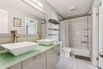 1063 Stonehedge Drive, Schaumburg, IL 60194 - Photo 5