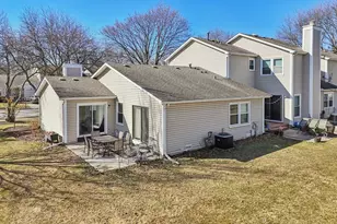 1063 Stonehedge Dr, Schaumburg, IL 60194 - Photo 45