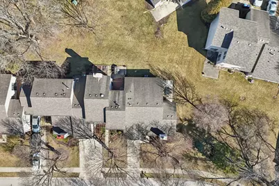 1063 Stonehedge Drive, Schaumburg, IL 60194 - Photo 41