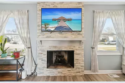 1063 Stonehedge Drive, Schaumburg, IL 60194 - Photo 7