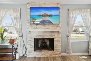 1063 Stonehedge Dr, Schaumburg, IL 60194 - Photo 7