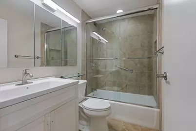 [Address not provided], Chicago, IL 60657 - Photo 17