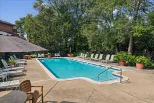 706 Waukegan Rd, Glenview, IL 60025 - Photo 25