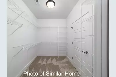 443 N 2nd Avenue, Eldridge, IA 52748 - Photo 17