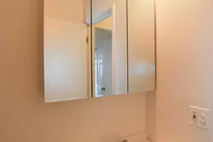 1055 W Catalpa Ave, Chicago, IL 60640 - Photo 11