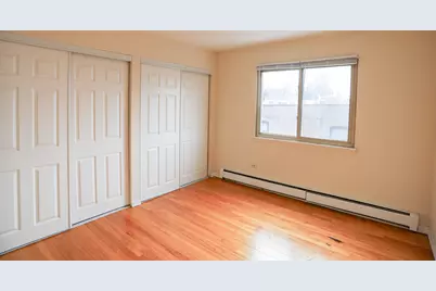 1055 W Catalpa Avenue #402, Chicago, IL 60640 - Photo 9