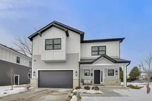 7301 Ponto Ct, Morton Grove, IL 60053 - Photo 1