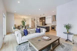 7301 Ponto Ct, Morton Grove, IL 60053 - Photo 7