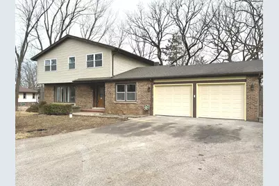 127 Hickory Road, Oakwood Hills, IL 60013 - Photo 1