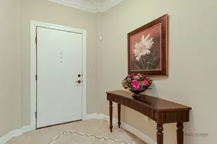 1800 Amberley Ct, Lake Forest, IL 60045 - Photo 9