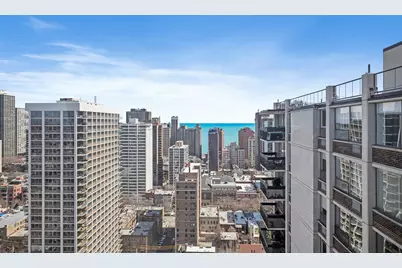 1360 N Sandburg Terrace #2908, Chicago, IL 60610 - Photo 5
