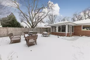 475 Amherst Ave, Des Plaines, IL 60016 - Photo 27