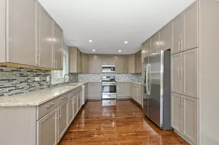 9836 Circle Pkwy, Palos Park, IL 60464 - Photo 11