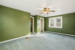 5722 W Grover St, Chicago, IL 60630 - Photo 19