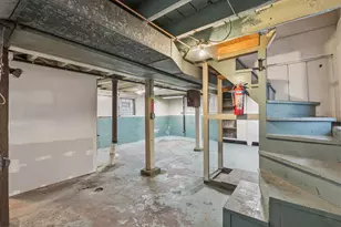 5722 W Grover St, Chicago, IL 60630 - Photo 23