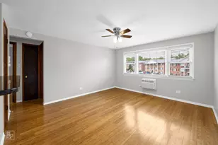 8440 W 95th St, Hickory Hills, IL 60457 - Photo 5