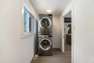 630 Bode Rd, Hoffman Estates, IL 60169 - Photo 15