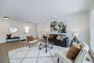 630 Bode Rd, Hoffman Estates, IL 60169 - Photo 5