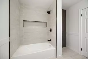 630 Bode Rd, Hoffman Estates, IL 60169 - Photo 19