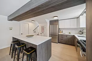 630 Bode Rd, Hoffman Estates, IL 60169 - Photo 11