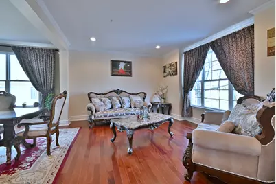 5761 Providence Drive, Hoffman Estates, IL 60192 - Photo 9